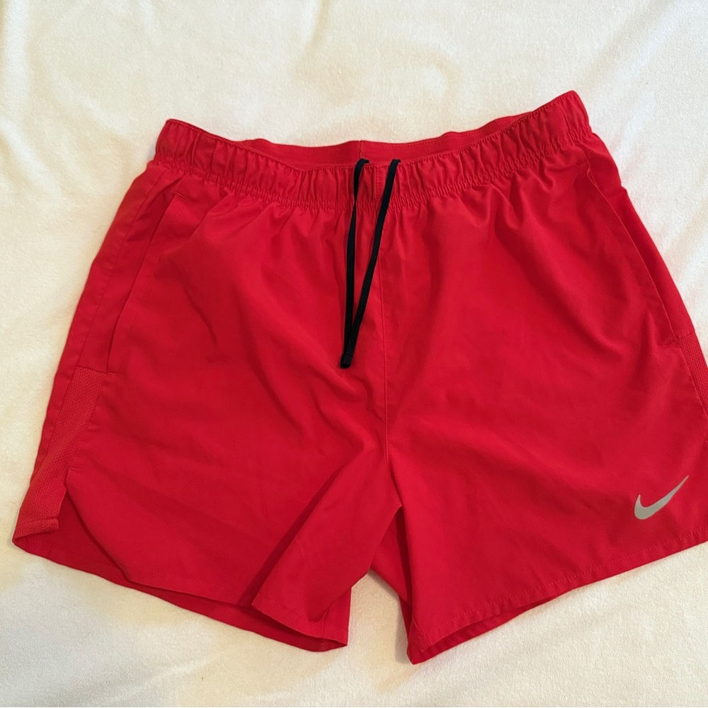 Nike Challenger Dri-FIT 5” Brief-Lined Running Shorts - University Red